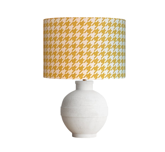 dr-11  Drum lampshade with golden yellow houndstooth check